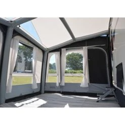 Dometic Club AIR Pro 390 S 9120001117 2023 13 Dometic Club AIR Pro 390 S 9120001117 2023 -CampGear Universe kampaclub390aw1003insiderightpanel compressor